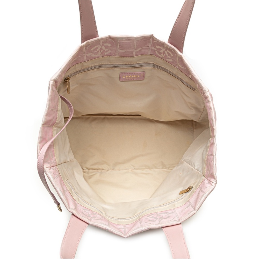 CHANEL Pink CC logo Travel Ligne Tote - Picture 9 of 13